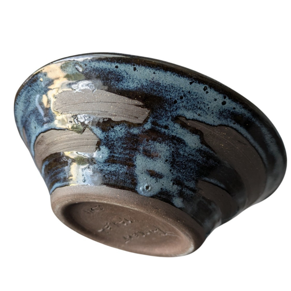 Robert Wahler 2011 Handmade Studio Art Pottery Bowl Blue & Chocolate Brown
